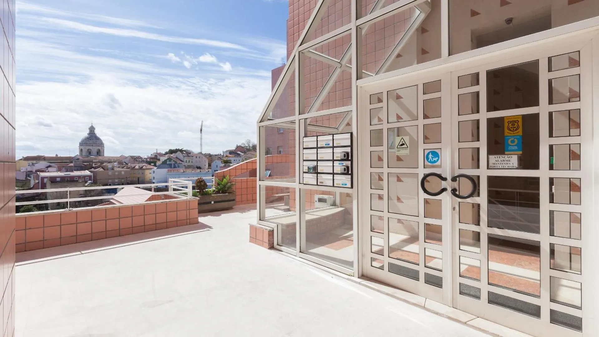 Flh Graca Apartment With View Lisbon